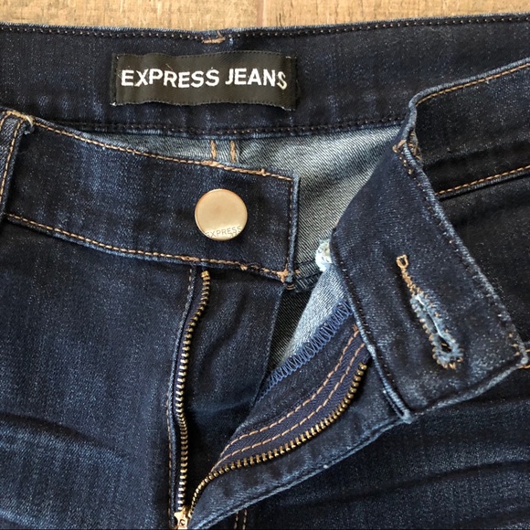 Express Dark Wash High Rise Wide Leg Crop - Picture 4 of 8